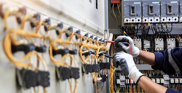 Professional Electrician technician working in Falls City, NE